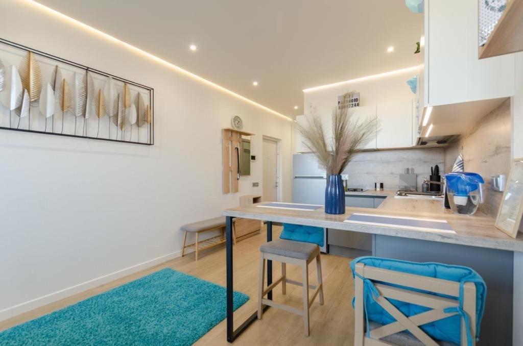 Mini-Smart 1 Apartment Kiev Ngoại thất bức ảnh