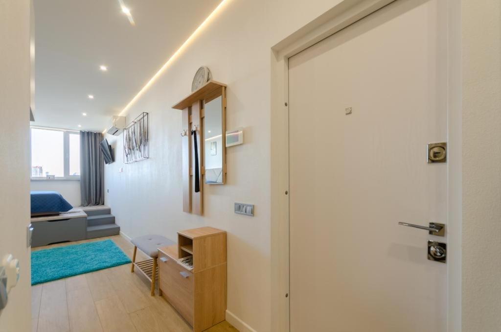 Mini-Smart 1 Apartment Kiev Ngoại thất bức ảnh
